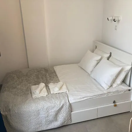 With Small Balcony Appartement *