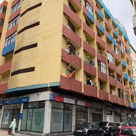 Apartamento With Small Balcony