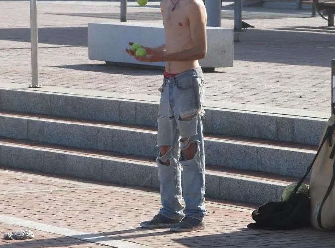 With Small Balcony Апартаменты Лас-Пальмас-де-Гран-Канария