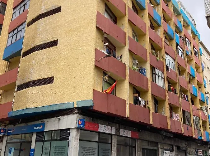 アパート With Small Balcony