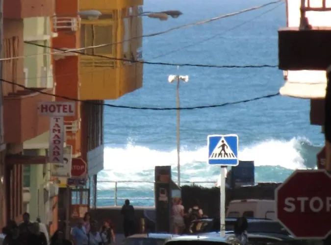 アパート With Small Balcony